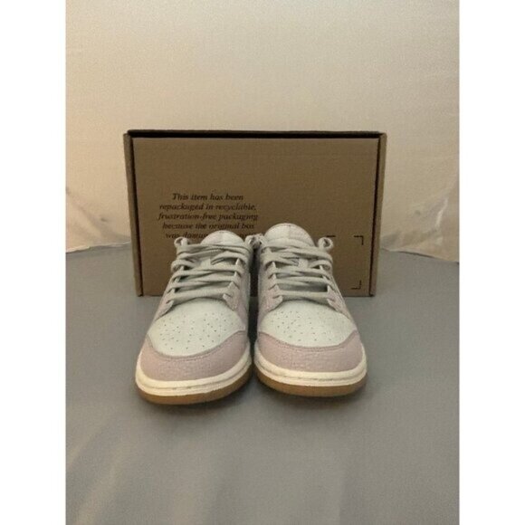 Women’s Nike Dunk Low size 9.5 shoes premium platinum violet gum FN6345 001 - Picture 2 of 5
